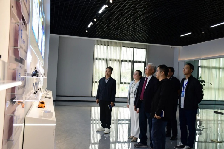 asa_images/11135.jpg asa_images/11135.jpg